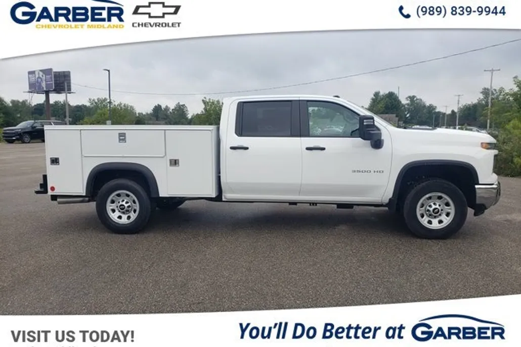 2024 Chevrolet Silverado 3500HD photo 1