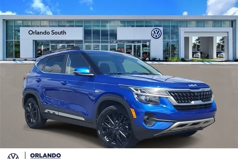 2022 Kia Seltos Nightfall Edition photo 1