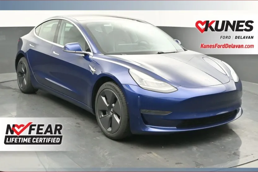 2018 Tesla Model 3 Long Range photo 1