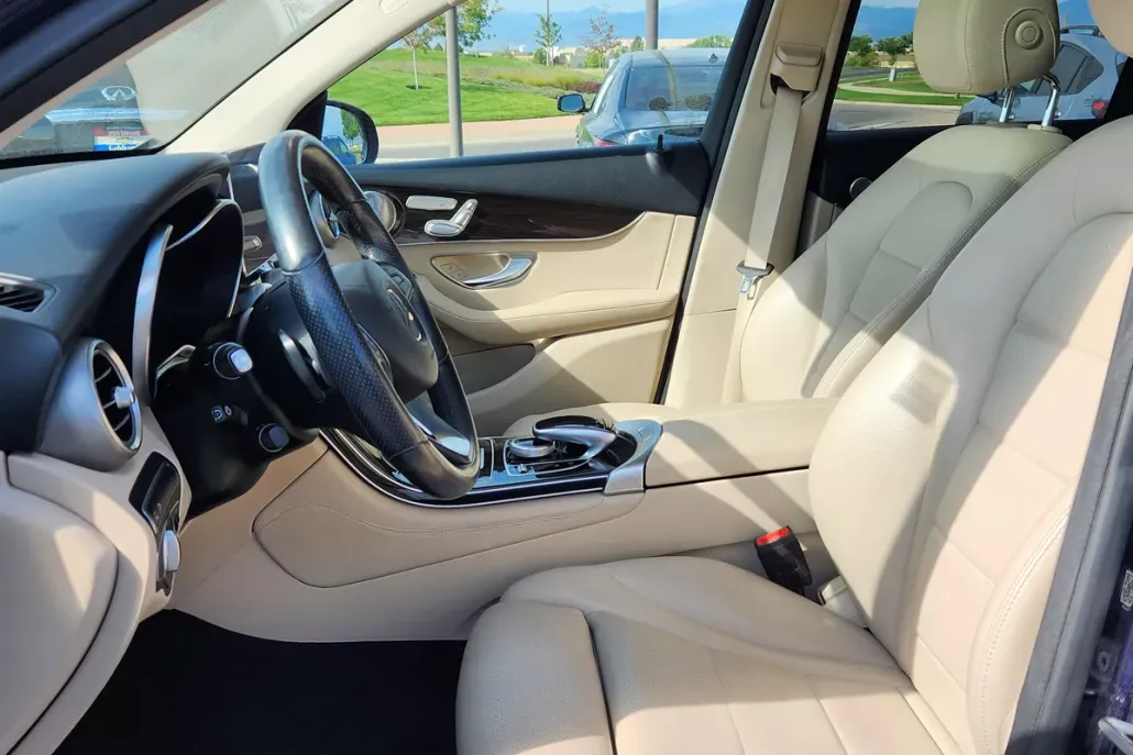 2019 Mercedes Benz GLC 300 photo 1