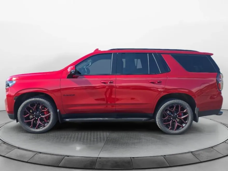 2023 Chevrolet Tahoe RST photo 1