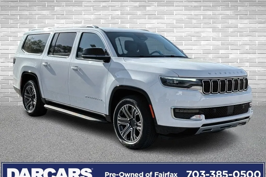 2023 Jeep Wagoneer L Series II photo 1