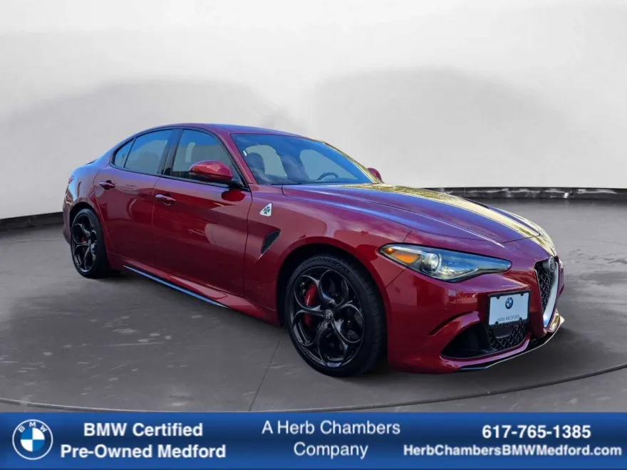 2018 Alfa Romeo Giulia Quadrifoglio photo 1