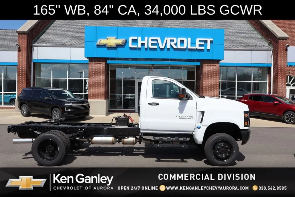 2024 Chevrolet Silverado 5500HD photo 1