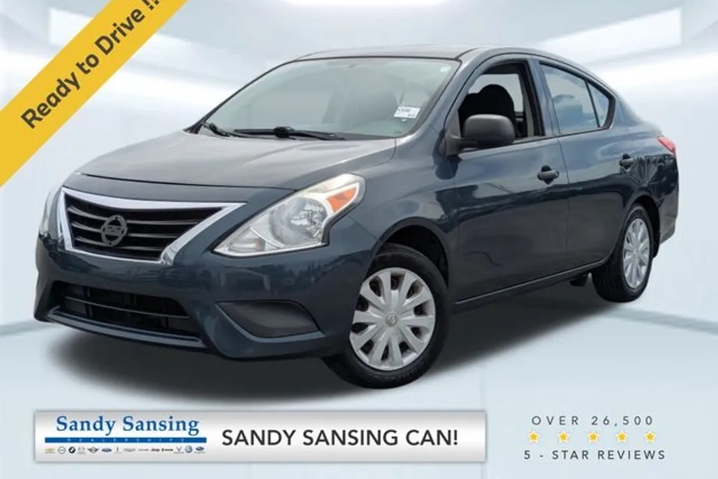 2015 Nissan Versa 1.6 Plus photo 1