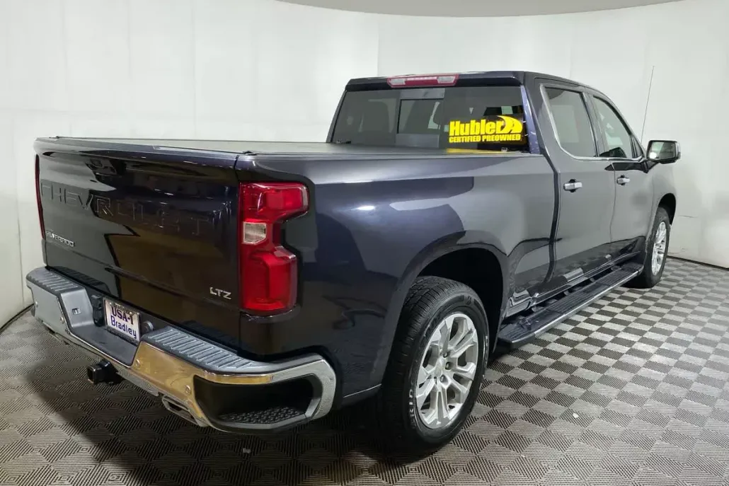 2023 Chevrolet Silverado 1500 LTZ photo 1