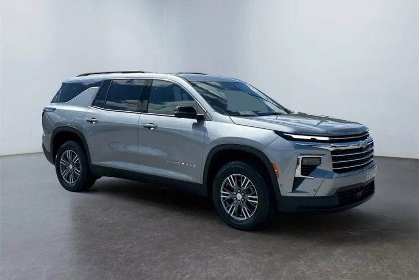 2026 Chevrolet Traverse photo 1