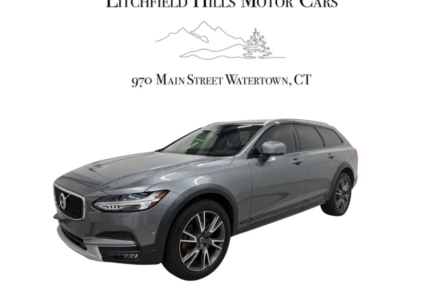 2017 Volvo V90 Cross Country T6 AWD photo 1