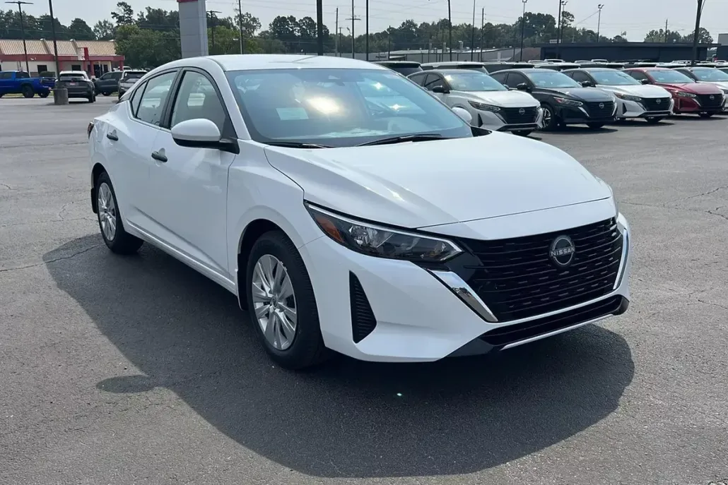 2025 Nissan Sentra S photo 1