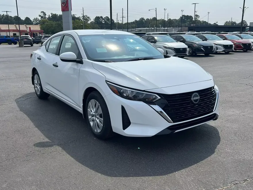 2025 Nissan Sentra S photo 1