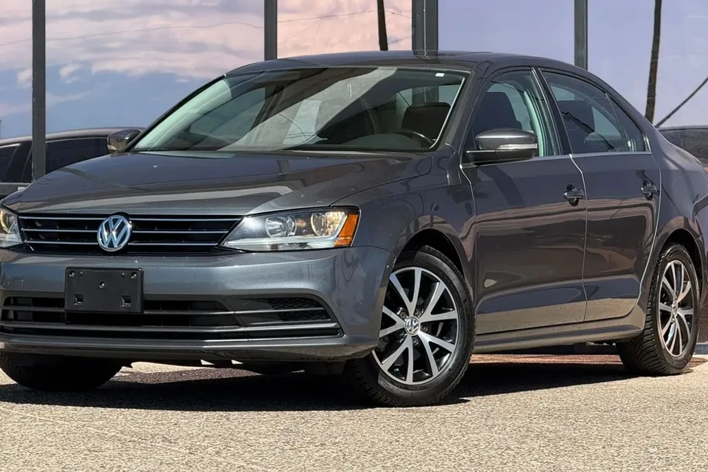 2017 Volkswagen Jetta 1.4T photo 1