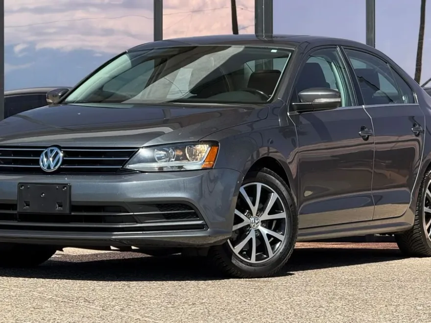 2017 Volkswagen Jetta 1.4T photo 1