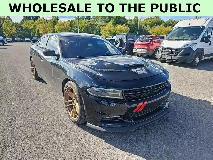 2015 Dodge Charger R/T photo 1