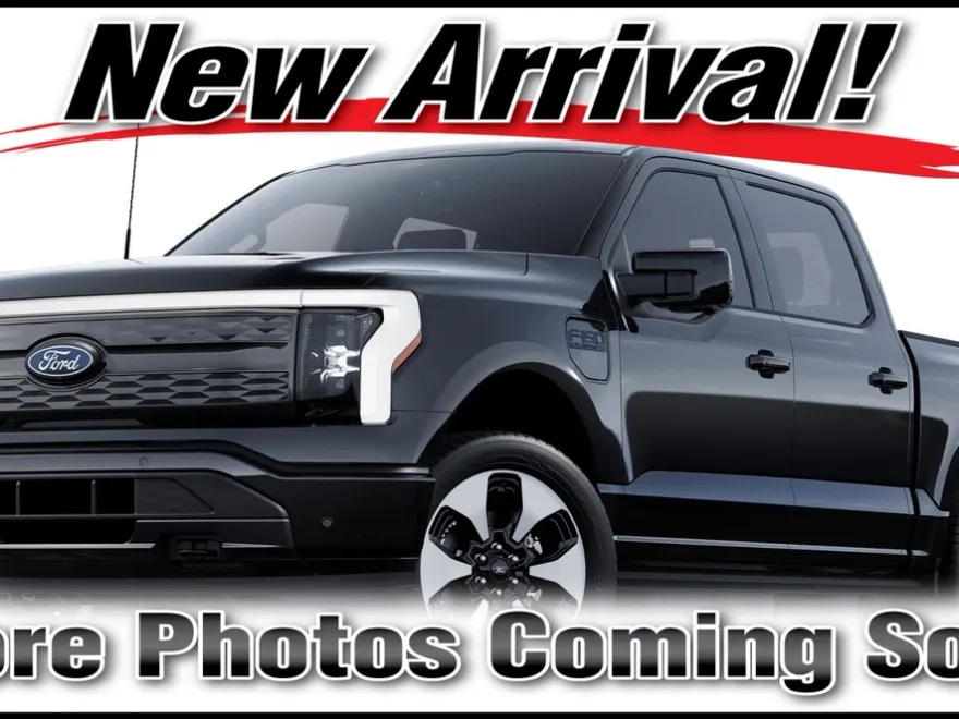 2025 Ford F-150 Lightning Platinum photo 1