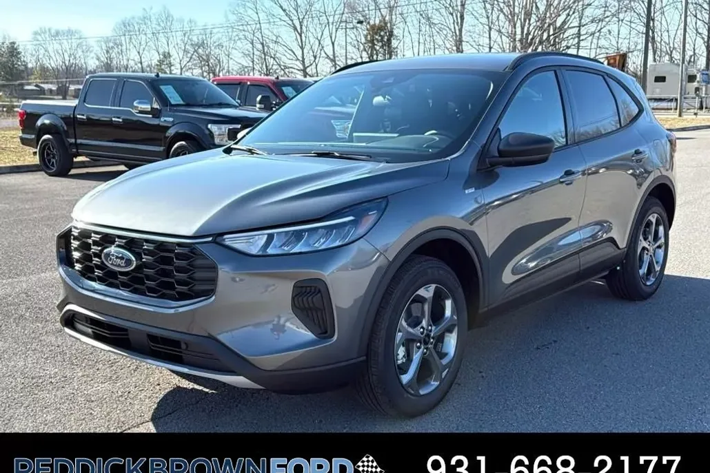 2025 Ford Escape ST-Line photo 1
