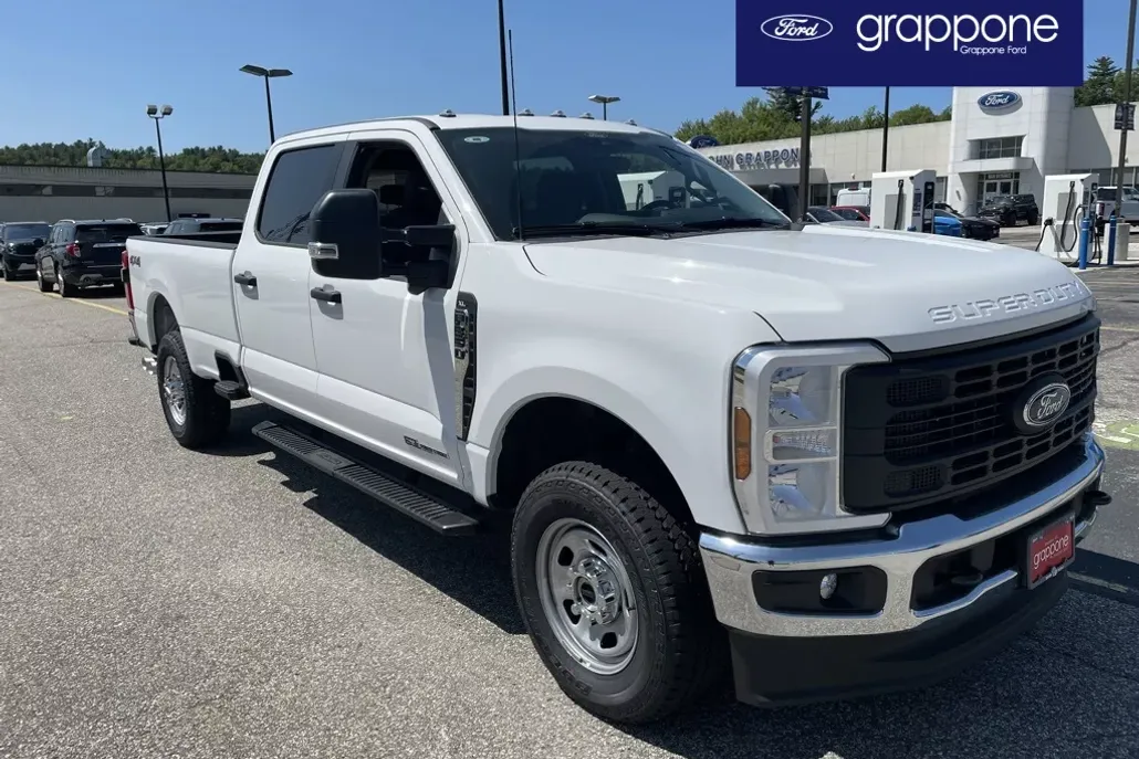 2025 Ford F-350 XL photo 1