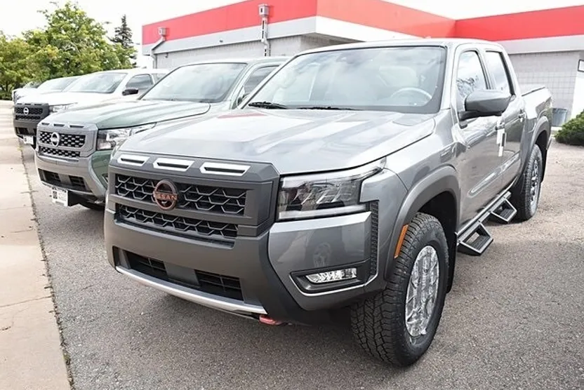 2026 Nissan Frontier PRO-4X photo 1