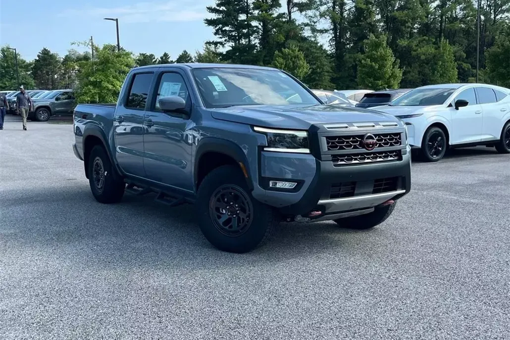 2026 Nissan Frontier PRO-4X photo 1