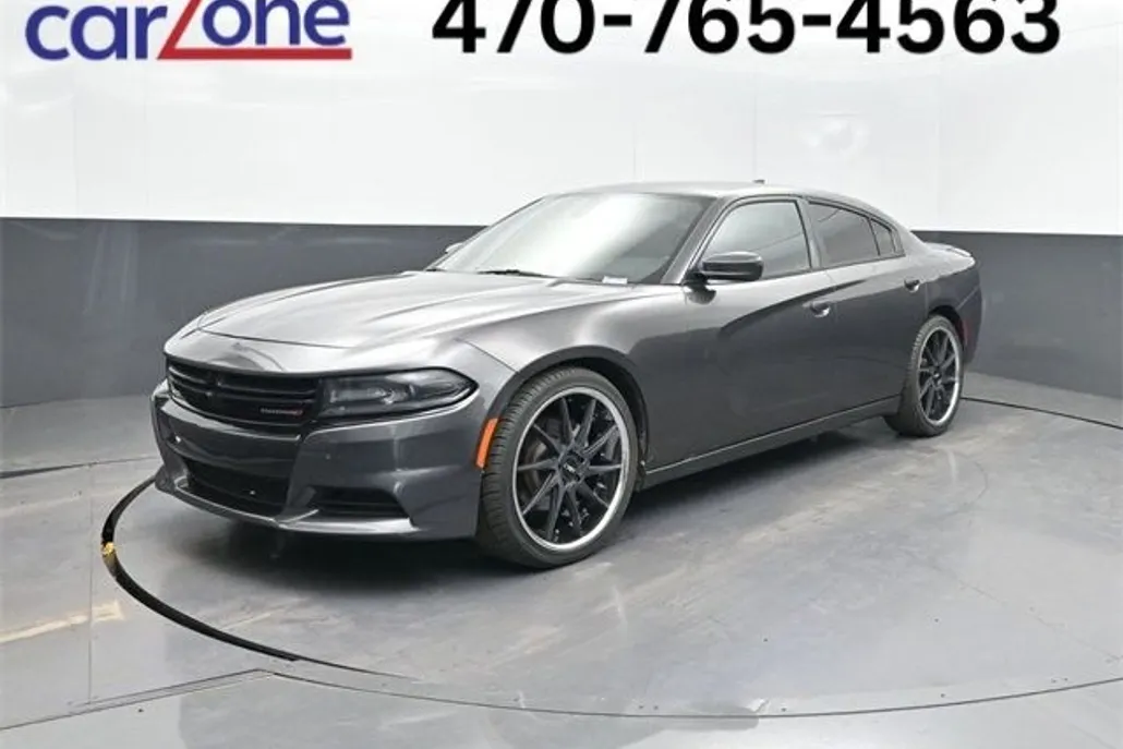 2017 Dodge Charger R/T photo 1
