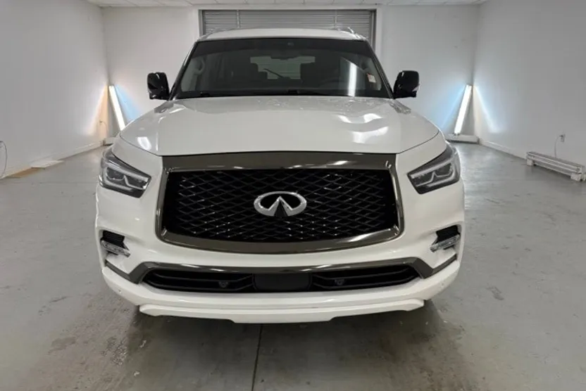 2022 Infiniti QX80 Premium Select photo 1