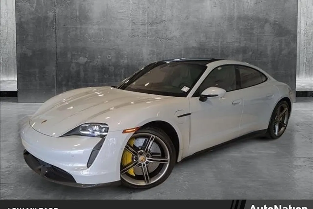 2024 Porsche Taycan Turbo photo 1