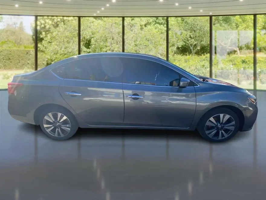 2019 Nissan Sentra S photo 1