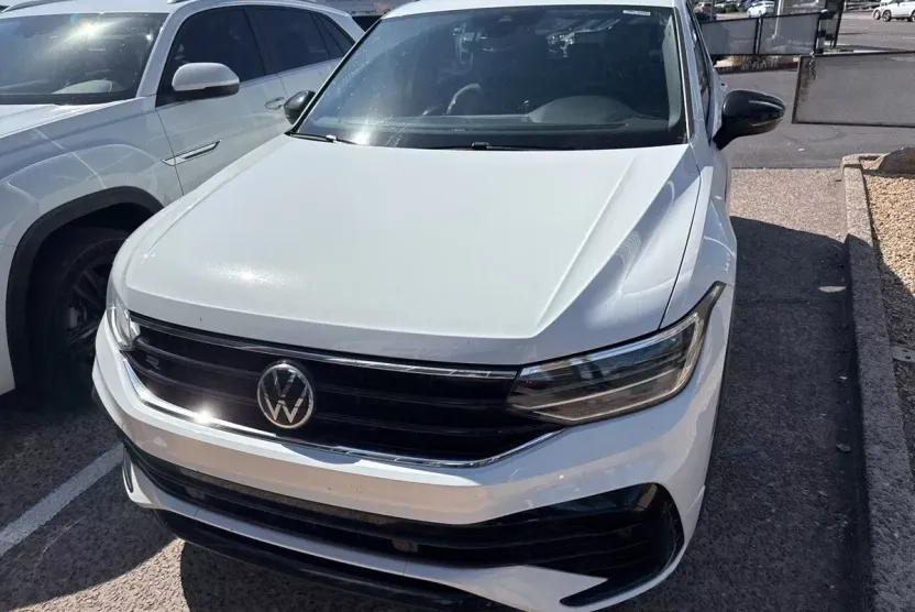 2022 Volkswagen Tiguan SE R-Line Black photo 1