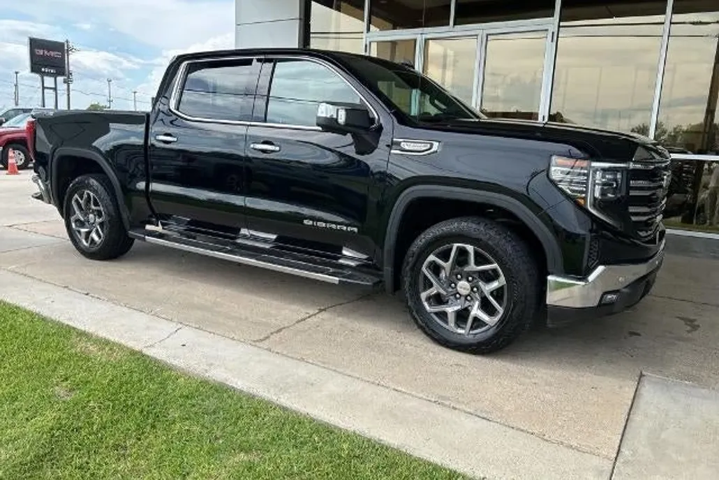2024 Gmc Sierra 1500 SLT photo 1