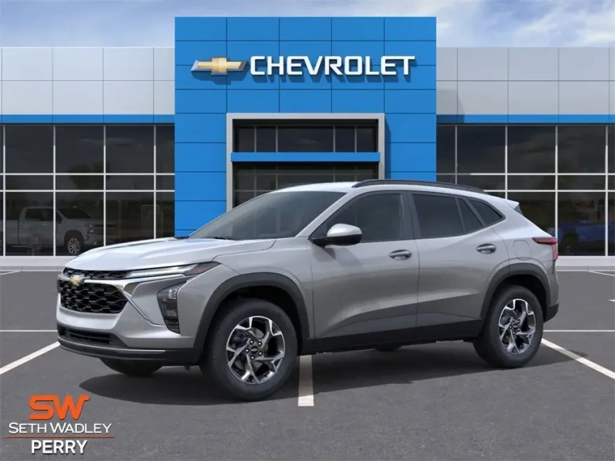 2025 Chevrolet Trax LT photo 1