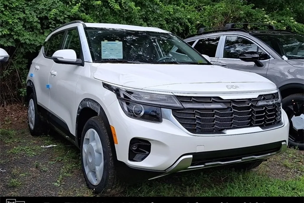 2026 Kia Seltos S photo 1