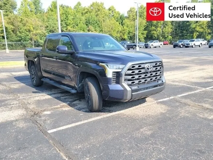 2025 Toyota Tundra Platinum photo 1