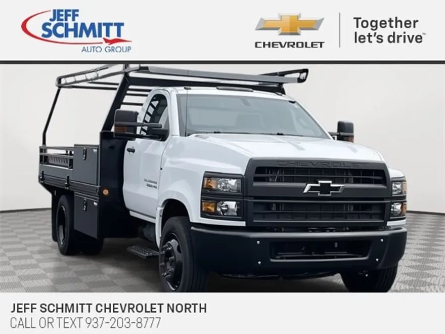 2024 Chevrolet Silverado 5500HD Work Truck photo 1