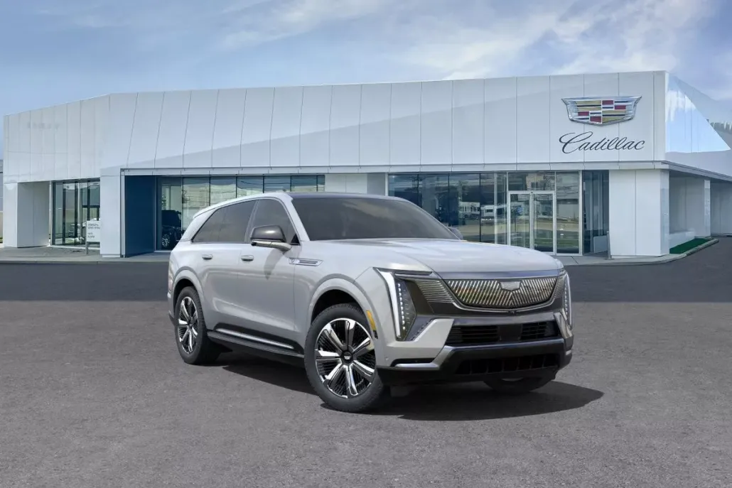 2025 Cadillac Escalade IQ Luxury photo 1