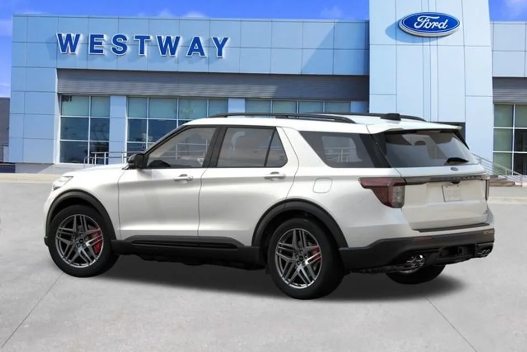 2025 Ford Explorer ST photo 1