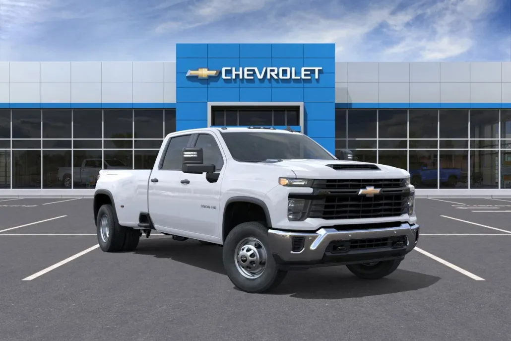 2026 Chevrolet Silverado 3500HD photo 1
