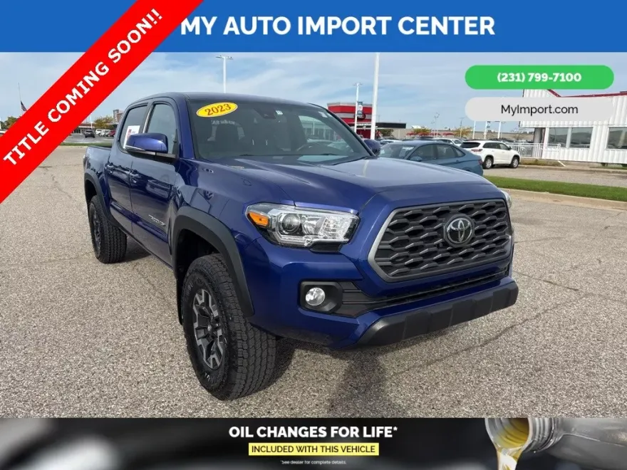 2023 Toyota Tacoma TRD V6 photo 1
