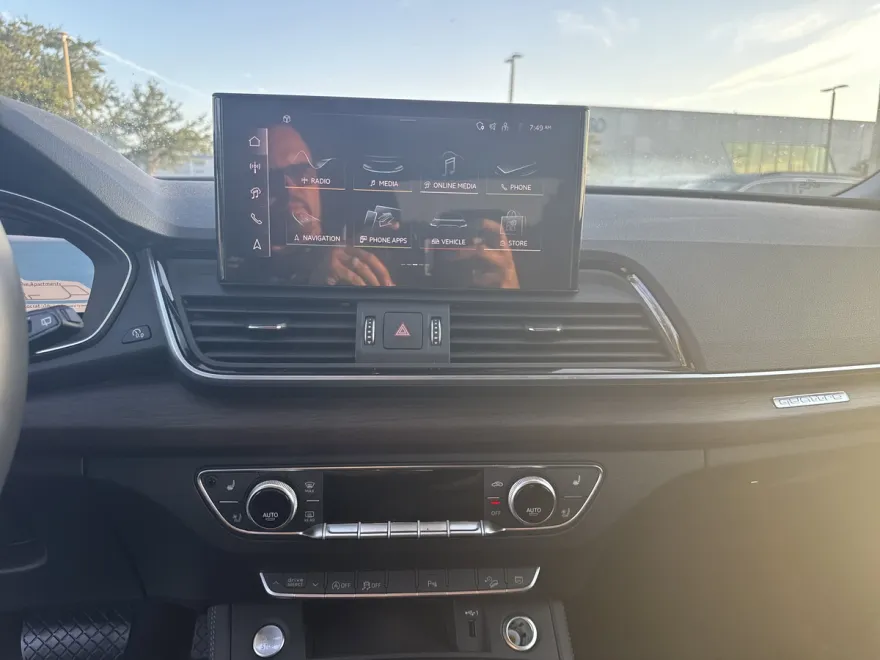 2025 Audi Q5 S line Premium Plus photo 1