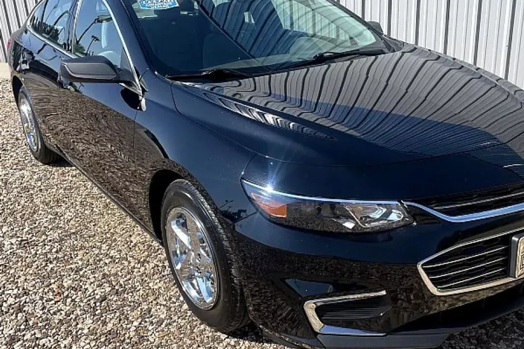 2018 Chevrolet Malibu photo 1