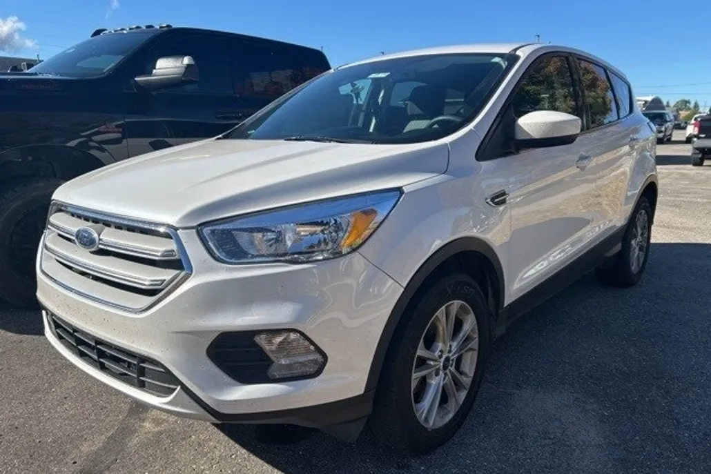 2017 Ford Escape SE photo 1