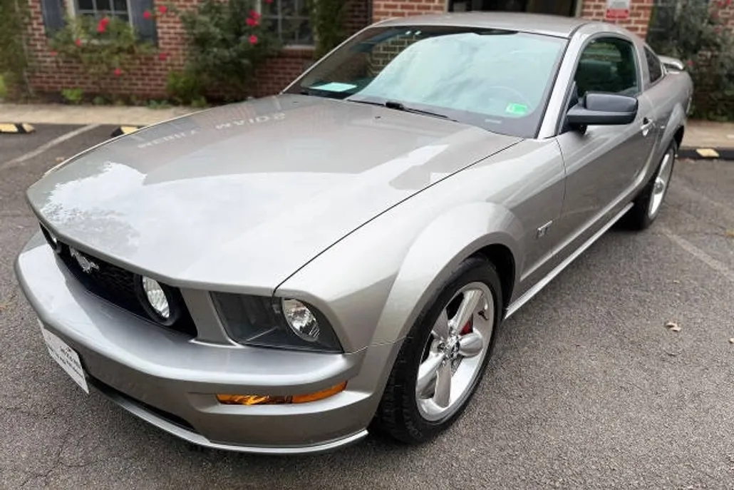 2008 Ford Mustang GT Premium photo 1