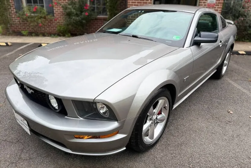 2008 Ford Mustang GT Premium photo 1