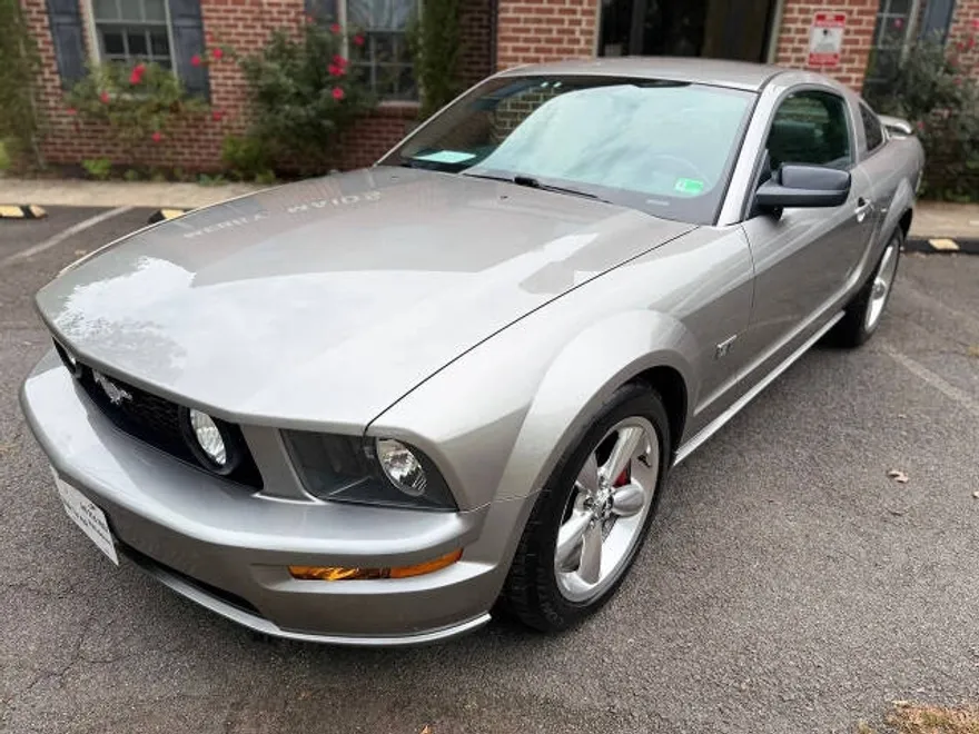 2008 Ford Mustang GT Premium photo 1