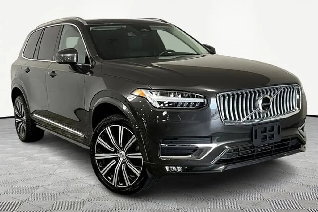 2024 Volvo XC90 AWD Plus photo 1