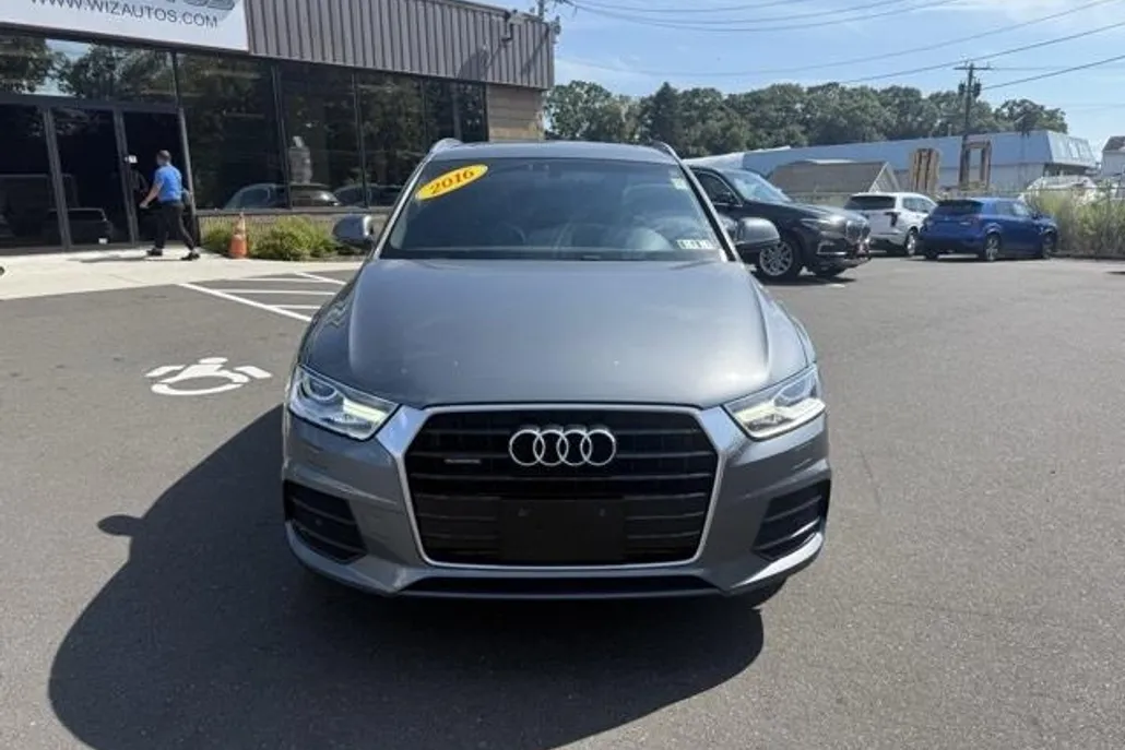 2016 Audi Q3 Premium Plus photo 1