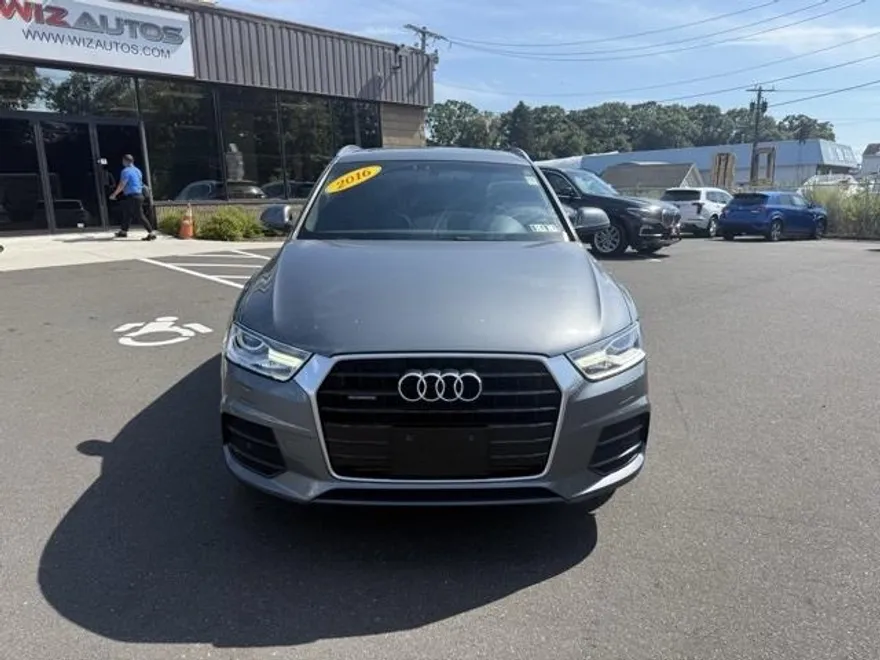 2016 Audi Q3 Premium Plus photo 1