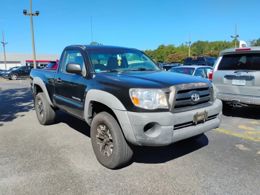 2005 Toyota Tacoma Base photo 1
