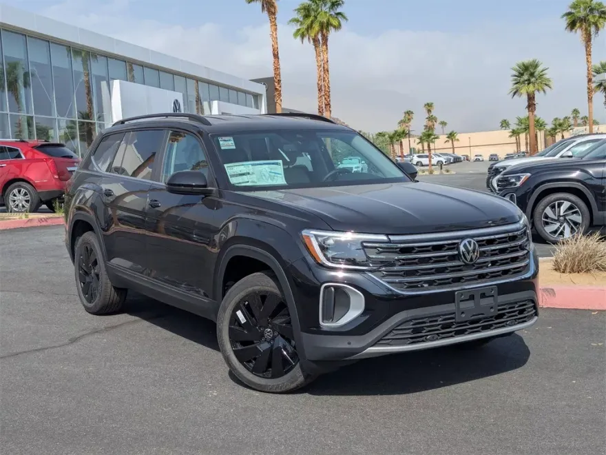 2026 Volkswagen Atlas SE Technology photo 1