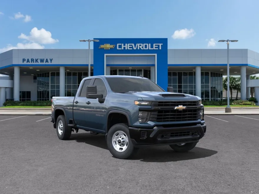 2024 Chevrolet Silverado 2500HD photo 1