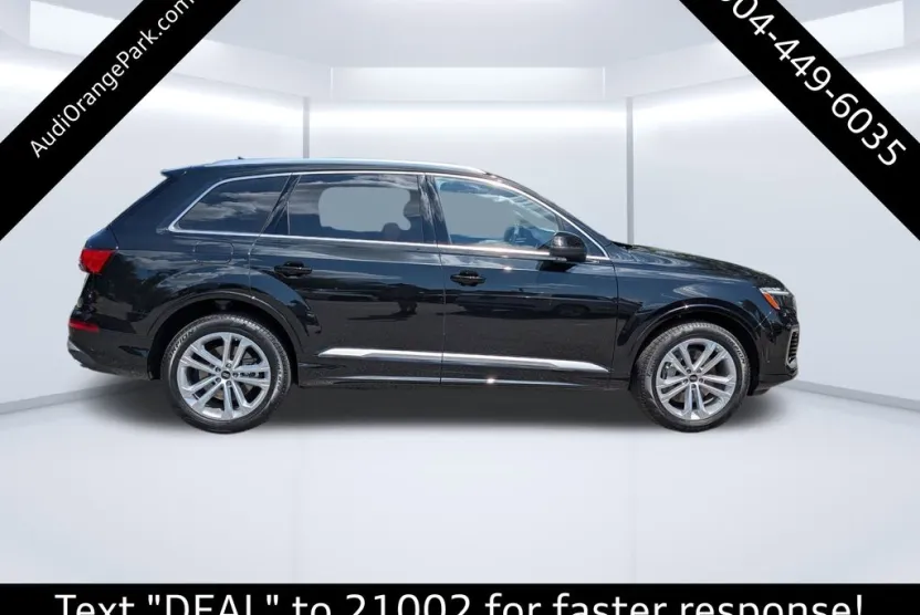 2025 Audi Q7 55 Premium Plus photo 1