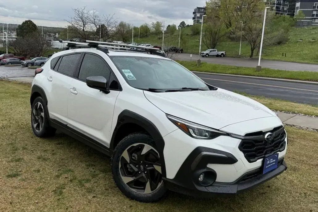 2024 Subaru Crosstrek Limited photo 1